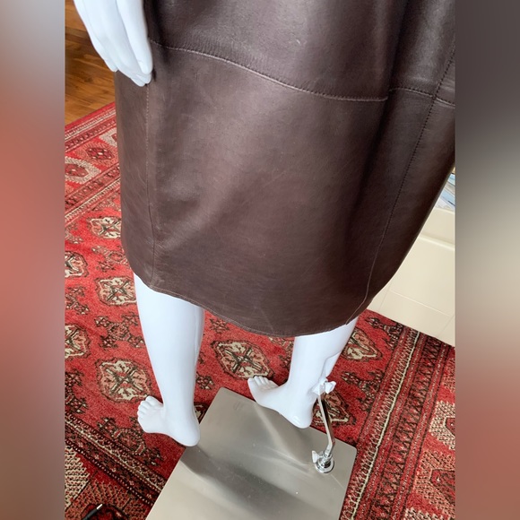 Soft and shiny dark brown real lamb leather skirt just at knee Eur size 42 US 10 - Picture 7 of 13